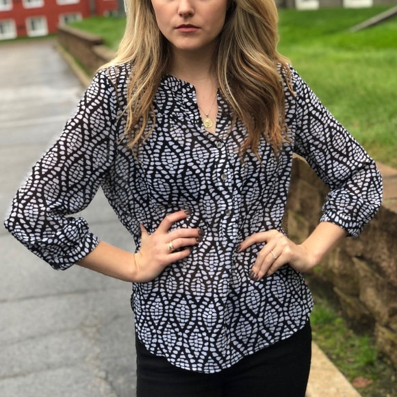 Lucky Brand LIKE NEW blouse - Picture 2 of 4